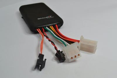 上海安行信息科技 車載GPS定位器與個人追蹤器，小巧安裝，便捷無憂